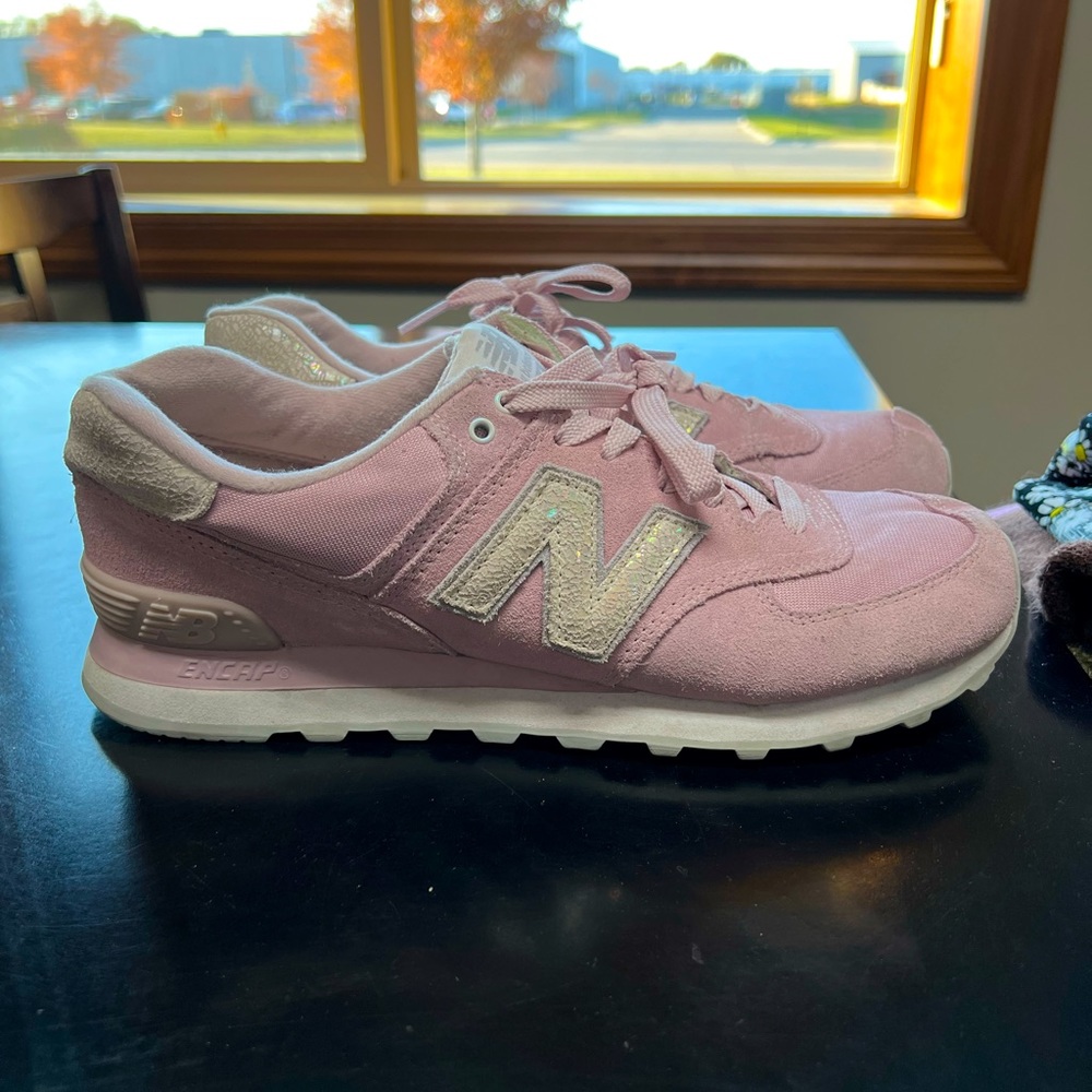 New Balance Tennis Shoes